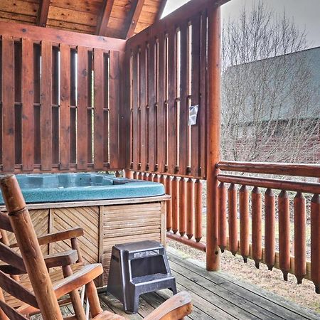 Pigeon Forge Cabin With Games, 1 Mi To Parkway! Esterno foto